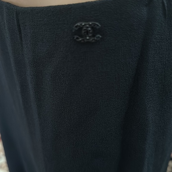 Authentic Chanel navy skirt. Sz 40. - Picture 3 of 5